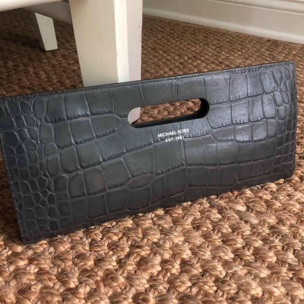 New: Michael Kors Tilda Clutch w Optional Strap. Moc Croc Embossed Leather. - Picture 3 of 14